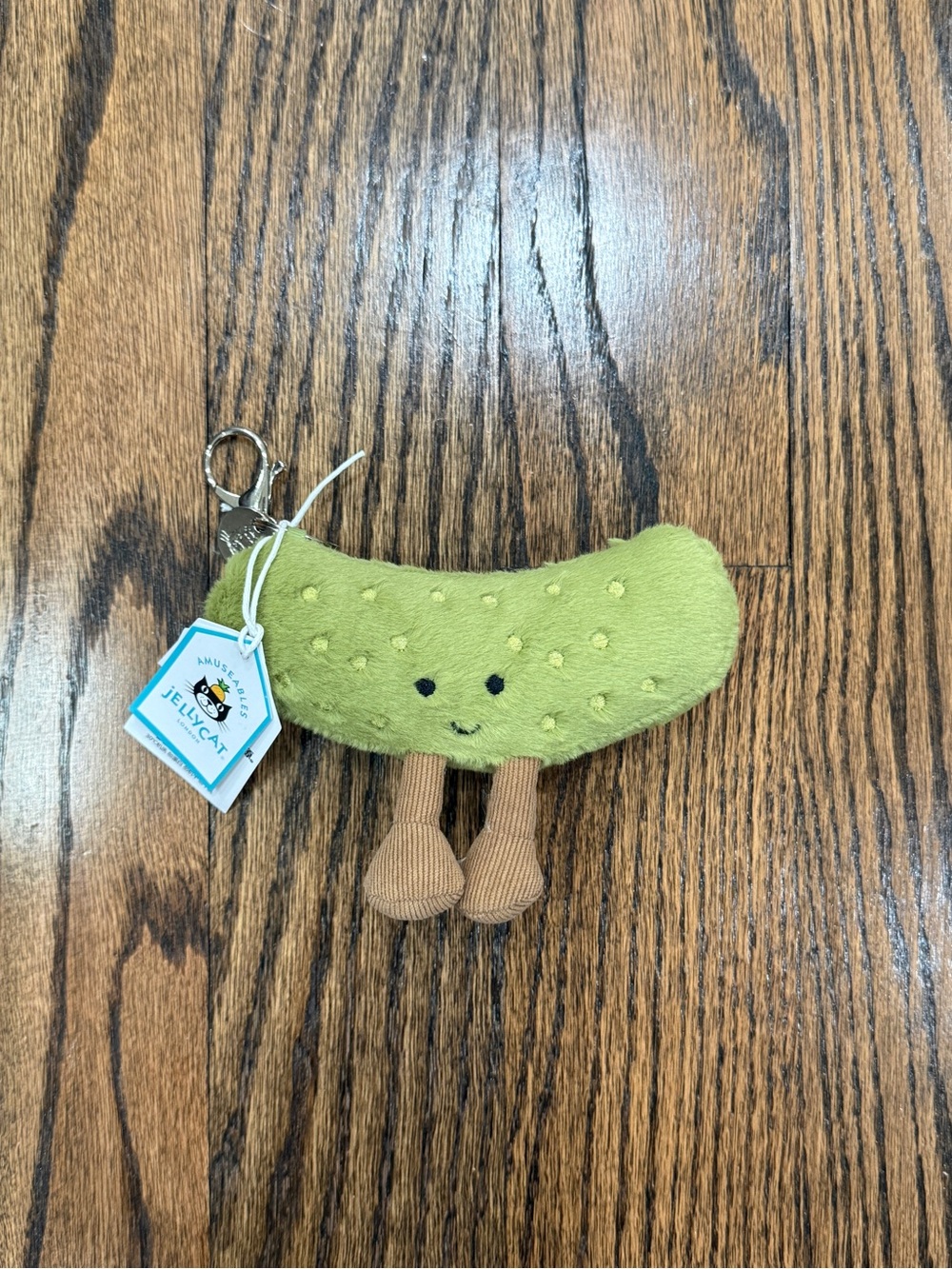 Jellycat Amuseables Pickle Bag Charm Plush Keyring - Light Green & Tan - Picture 2 of 5